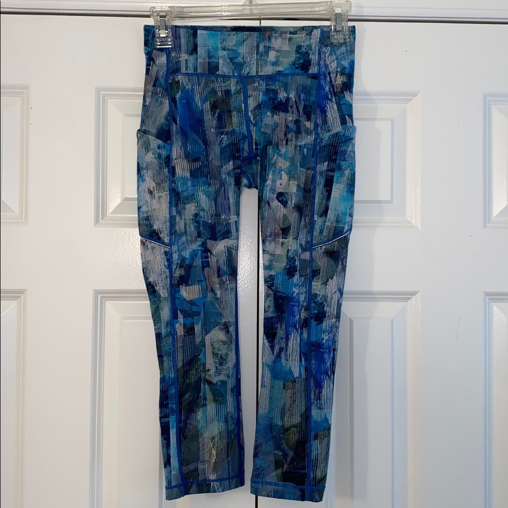Lululemon High Rise 21” Leggings Size 4 Blue Multi Color